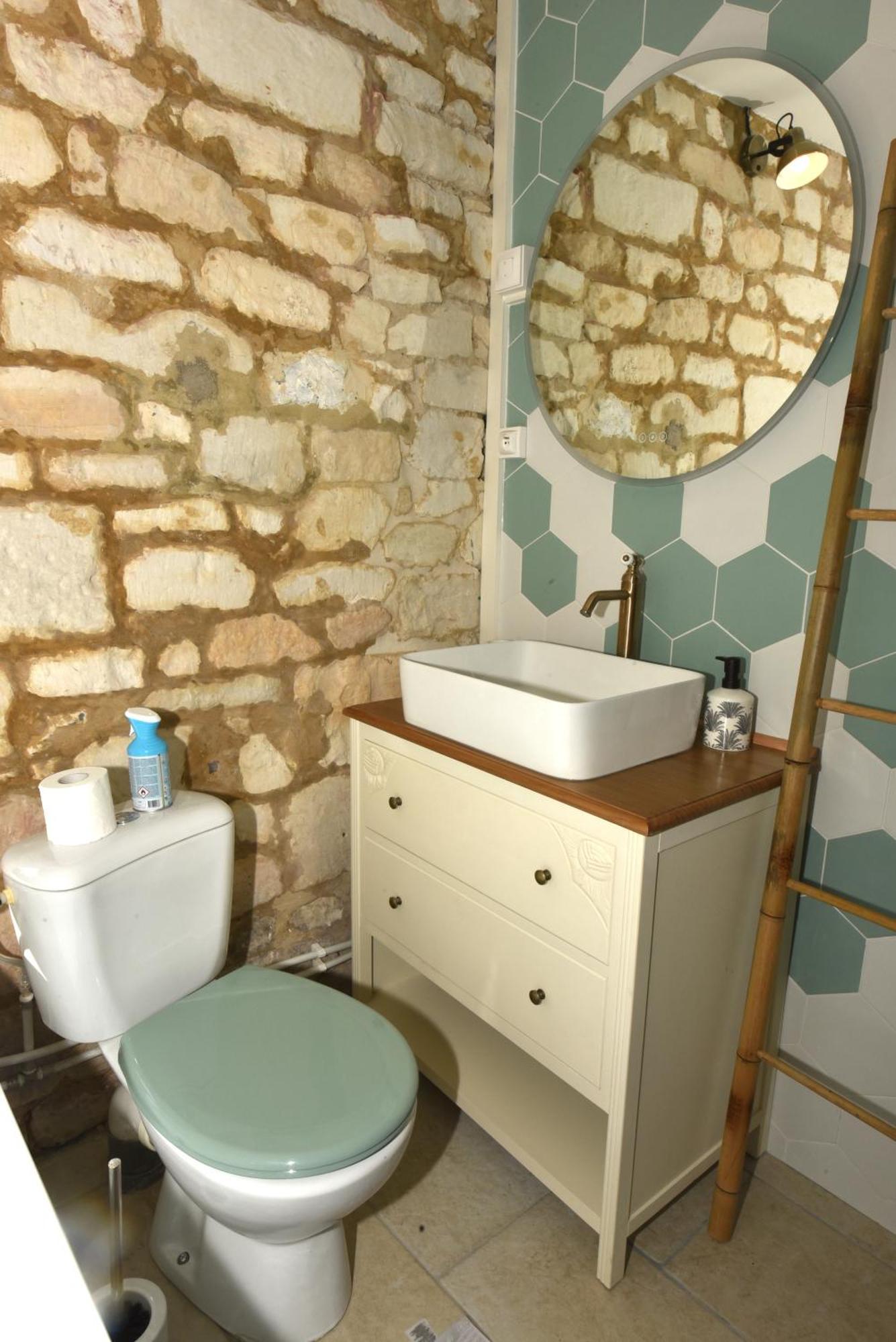 Maisonnette Du Bonheur - Vue Campagne - Baignoire Balneo 32 Jets - Lits Queen Size Vadencourt  Exterior foto